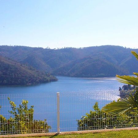 Lago Azul Villas Ferreira do Zêzere エクステリア 写真