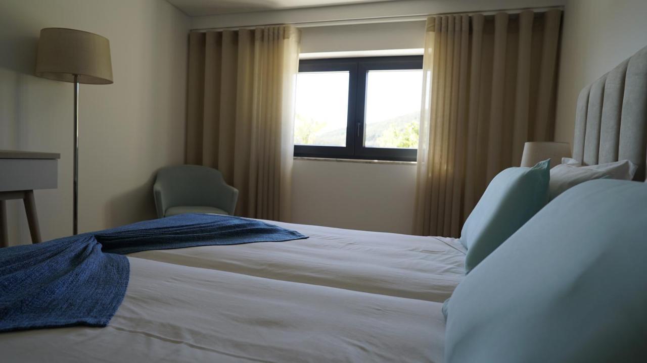 Lago Azul Villas Ferreira do Zêzere エクステリア 写真