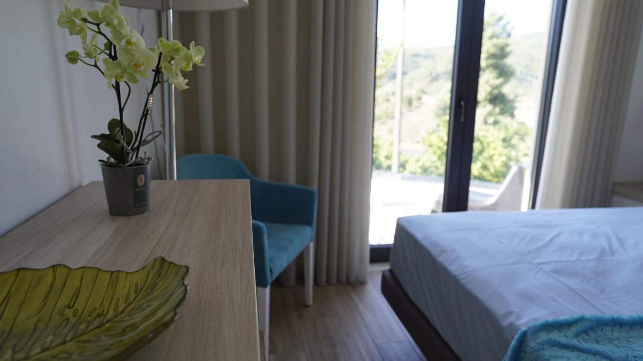 Lago Azul Villas Ferreira do Zêzere エクステリア 写真