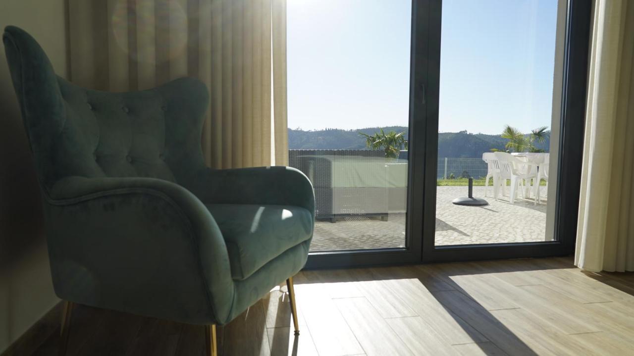 Lago Azul Villas Ferreira do Zêzere エクステリア 写真
