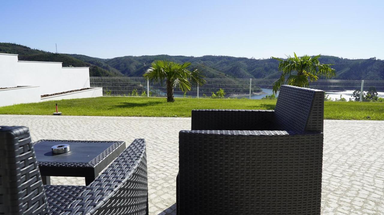 Lago Azul Villas Ferreira do Zêzere エクステリア 写真