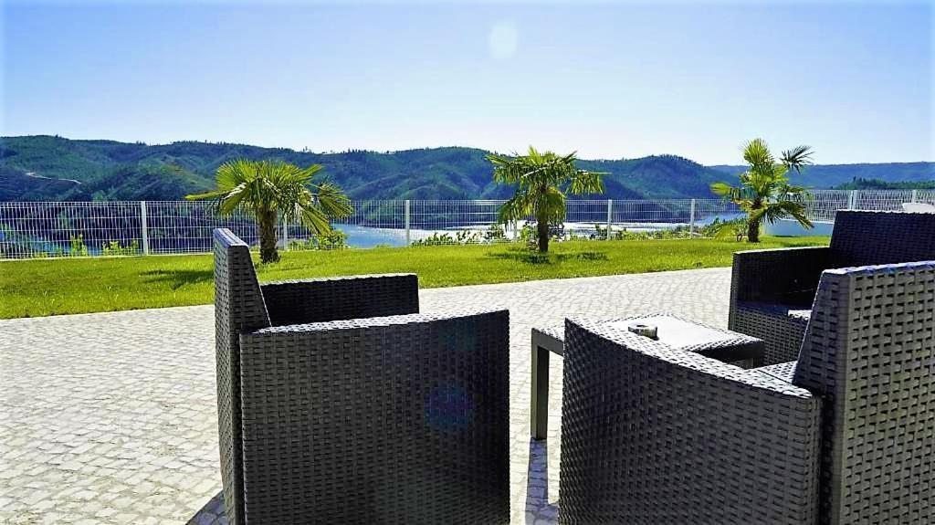 Lago Azul Villas Ferreira do Zêzere エクステリア 写真