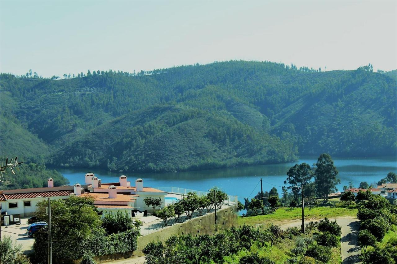 Lago Azul Villas Ferreira do Zêzere エクステリア 写真